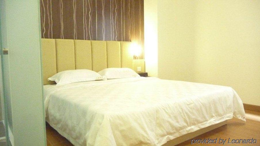 Tavernew Hotel Kanton Zimmer foto